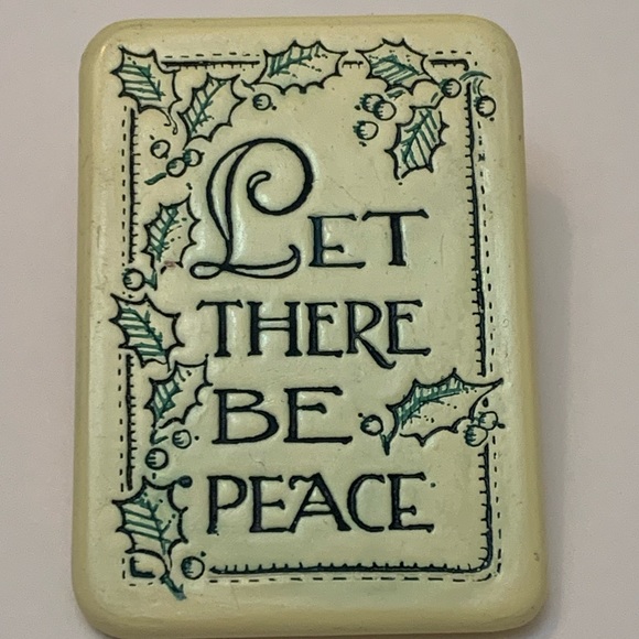 Let There Be Peace Hallmark Cards INC. Collectible Christmas Pin Brooch Plastic - Picture 1 of 8